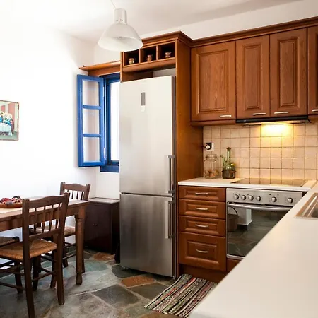 Aegean Paradise, Kythnos, Naousa Kitnos